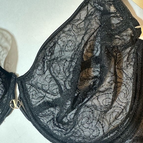 Vintage 90s Valentino Intimo Bra Black Lace - Picture 3 of 7